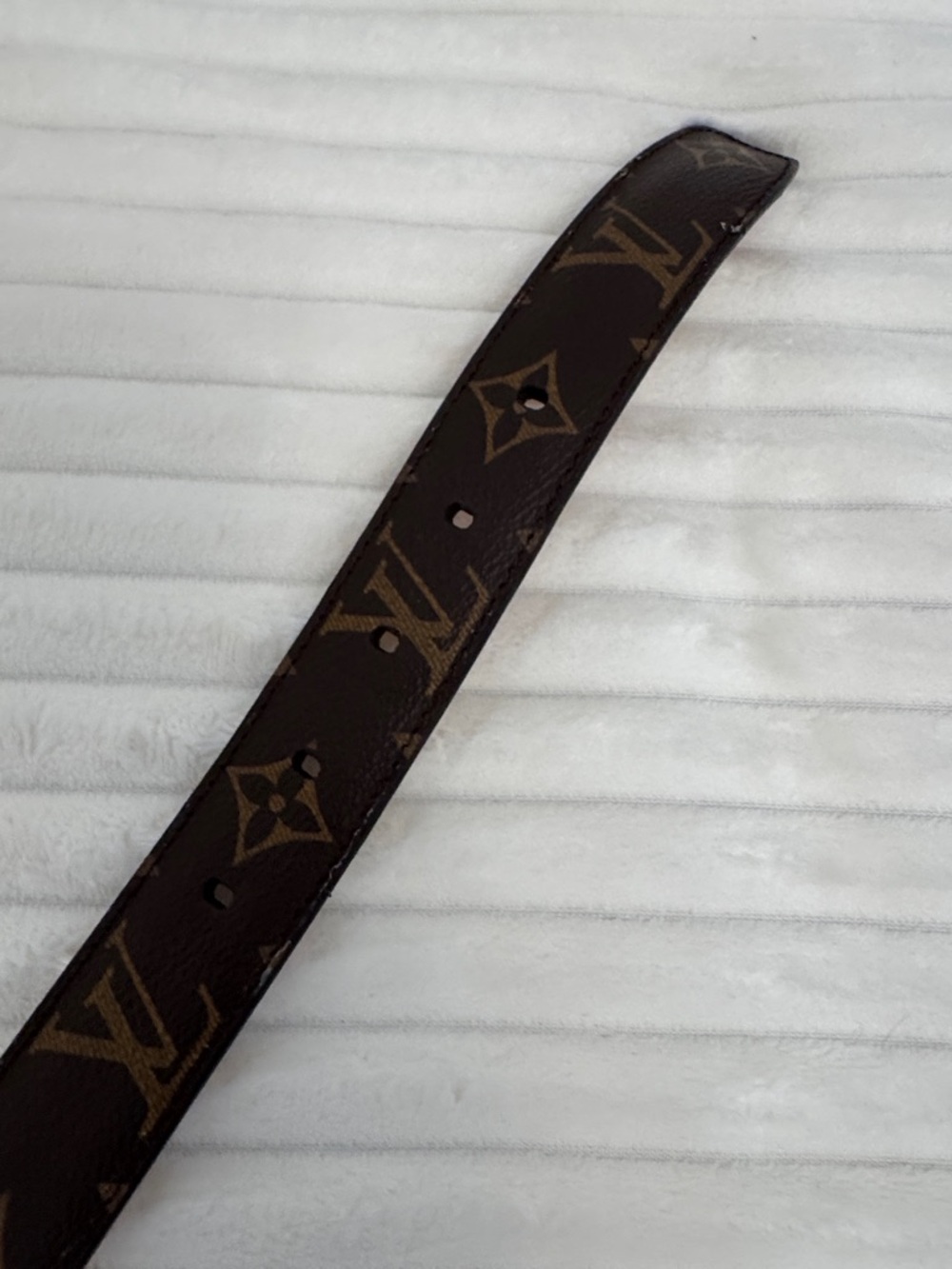Louis Vuitton Monogram Brown Leather Belt with Gold Buckle - BNWOT - Picture 3 of 5